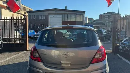 Usata 2009 Opel Corsa Utilitaria | 2800 € (Buon prezzo)