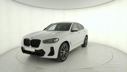Gebraucht BMW X4 M Sport 190 PS (139 kW) 2024 Weiß SUV