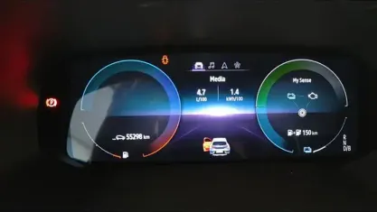 Usata Renault Captur Intens 160 CV (117 kW) 2022 Grigio scuro SUV
