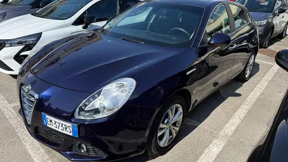 Begagnad Alfa Romeo Giulietta Exclusive 170 HK (125 kW) 2012 Svart Halvkombi