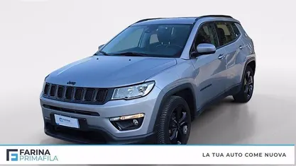 Usata Jeep Compass Night Eagle 120 CV (88 kW) 2018 Grigio chiaro SUV