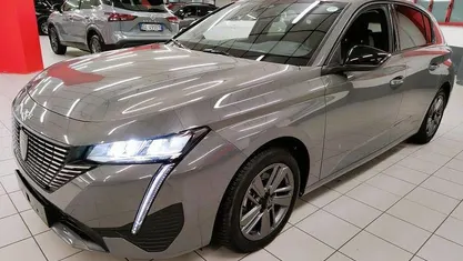 Grigio scuro Usata 2024 Peugeot 308 Allure+ Utilitaria | 19.400 € (Buon prezzo)