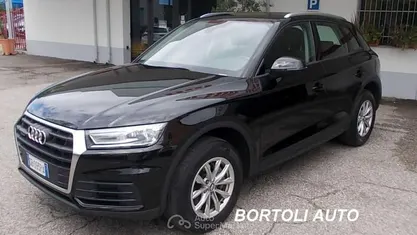 Nero Usata 2020 Audi Q5 Business SUV | 32.900 € (Buon prezzo)