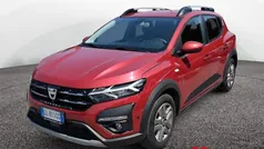 Rosso Usata 2022 Dacia Sandero Comfort Due volumi | 13.700 € (Buon prezzo)