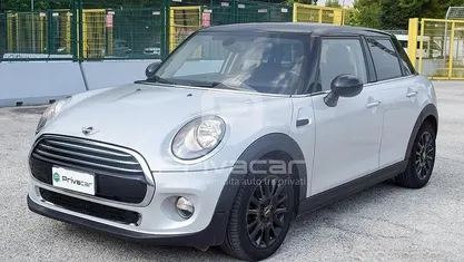 Grigio Usata 2015 Mini Cooper D Business Due volumi | 10.500 € (Buon prezzo)