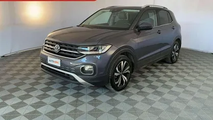 Usata VW T-Cross Advance 110 CV (80 kW) 2022 Grigio SUV