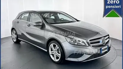Usata Mercedes A160 Premium 109 CV (80 kW) 2014 Grigio Utilitaria