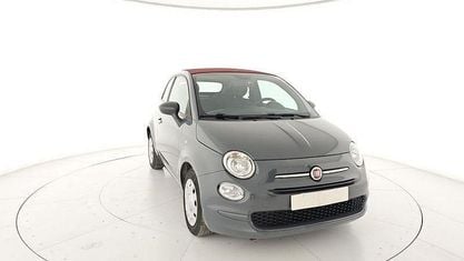 Usado Fiat 500C 70 CV (51 kW) 2022 Gris Descapotable
