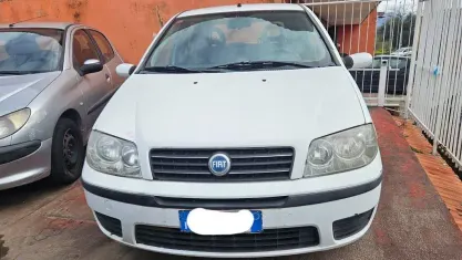 Usata Fiat Punto Active 60 CV (44 kW) 2005 Bianco Utilitaria