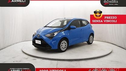 Usata Toyota Aygo Cool 72 CV (52 kW) 2019 Blu Utilitaria