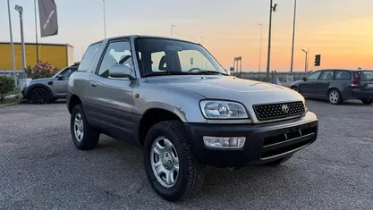 Usata Toyota RAV4 128 CV (94 kW) 1999 SUV