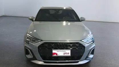 Grigio Usata 2024 Audi A3 Ambiente Due volumi | 36.800 € (Ottimo prezzo)
