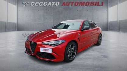 Nuova Alfa Romeo Giulia Quadrifoglio 520 CV (382 kW) 2025 Rosso Berlina