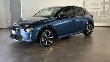 Usata Lancia Ypsilon 101 CV (74 kW) 2025 Utilitaria