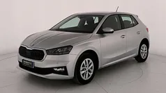 Argento brillante metallizzato Usata 2024 Skoda Fabia Selection Tre volumi | 16.900 € (Buon prezzo)