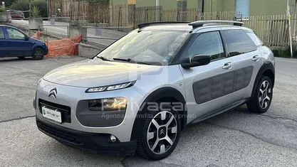 Grigio Usata 2016 Citroën C4 Cactus Feel Due volumi | 6700 € (Buon prezzo)