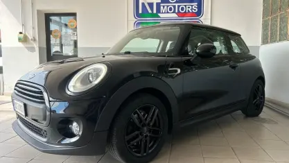 Usata Mini ONE 102 CV (75 kW) 2014 Nero Utilitaria