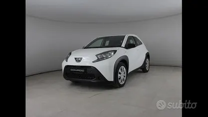 Usata Toyota Aygo X Active 72 CV (52 kW) 2025 Bianco SUV