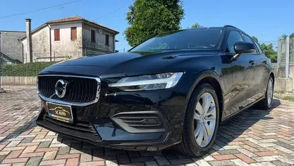Usata Volvo V60 Business Edition 197 CV (144 kW) 2021 Station wagon