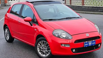 Rosso Usata 2012 Fiat Grande Punto Due volumi | 3900 € (Buon prezzo)