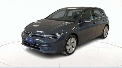 Usata VW Golf VIII Style 150 CV (110 kW) 2025 Grigio / pastello Berlina