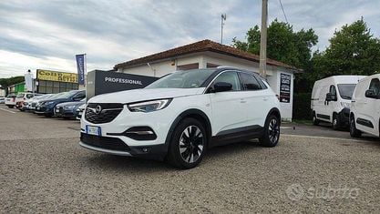 Käytetty Opel Grandland X S 180 HP (132 kW) 2019 Valkoinen Katumaasturi