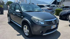 Grigio scuro Usata 2012 Dacia Sandero Stepway Due volumi | 5890 € (Ottimo prezzo)