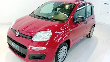 Rosso Usata 2024 Fiat Panda S Due volumi | 12.700 € (Buon prezzo)