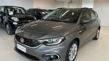 Usata Fiat Tipo Business 120 CV (88 kW) 2018 Grigio scuro metallizzato Station wagon