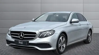 Gebraucht Mercedes E220 Business 195 PS (143 kW) 2019 Grau Limousine