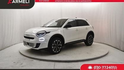 Nuova Fiat 600 La Prima 110 CV (80 kW) 2025 Bianco SUV