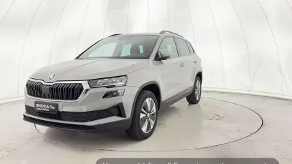 Usata Skoda Karoq Executive 116 CV (85 kW) 2022 Grigio SUV