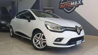 Bianco Usata 2019 Renault Clio IV Zen Tre volumi | 6500 € (Ottimo prezzo)
