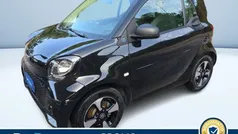 Nero metallizzato Usata 2021 Smart ForTwo Electric Drive Passion Tre volumi | 15.700 € (Buon prezzo)