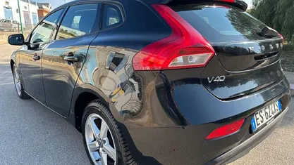 Nero Usata 2013 Volvo V40 Kinetic Tre volumi | 6500 € (Buon prezzo)