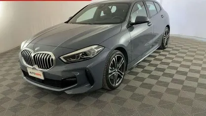 Blu Usata 2024 BMW 118 M Sport Due volumi | 31.999 € (Ottimo prezzo)