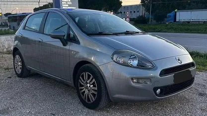 Grigio Usata 2012 Fiat Punto Tre volumi | 3300 € (Buon prezzo)