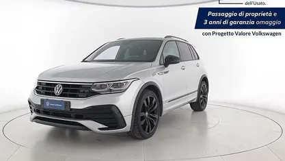 Usata VW Tiguan R-line 150 CV (110 kW) 2023 Reflex silver metallizzato SUV