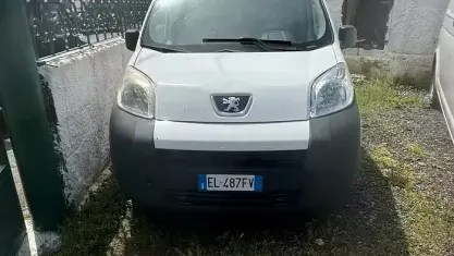 Usata Peugeot Bipper Premium 75 CV (55 kW) 2012 Bianco Monovolume