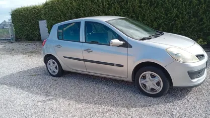 Usata Renault Clio II 58 CV (42 kW) 2008 Grigio Berlina