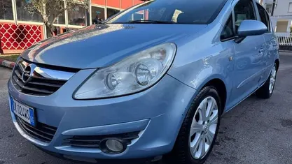 Usata Opel Corsa Cosmo 90 CV (66 kW) 2007 Utilitaria