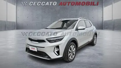 Usata Kia Stonic Style 79 CV (58 kW) 2025 Argento SUV