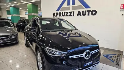 Nero Usata 2022 Mercedes GLA180 Business SUV | 29.500 € (Buon prezzo)