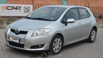 Grigio Usata 2007 Toyota Auris Sol Tre volumi | 2490 € (Buon prezzo)