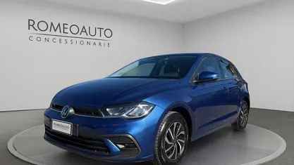 Blu metallizzato Usata 2022 VW Polo Life Tre volumi | 18.200 € (Buon prezzo)