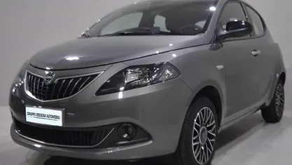 Usata 2024 Lancia Ypsilon S Due volumi | 14.600 € (Buon prezzo)