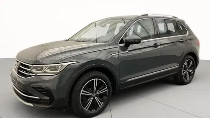 B0 dolphin grey metallizzato Usata 2022 VW Tiguan Elegance SUV | 27.900 € (Buon prezzo)