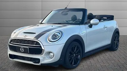 Usata Mini Cooper SD Cabriolet 170 CV (125 kW) 2018 Argento Cabrio
