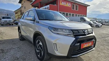 Nuova Suzuki Vitara 110 CV (80 kW) 2026 Gray SUV