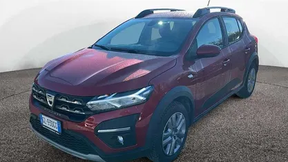 Usata 2022 Dacia Sandero Comfort Tre volumi | 13.900 € (Buon prezzo)
